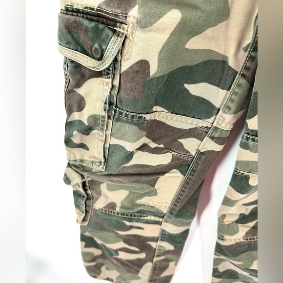 Mini Boden Cargo Pants Boys 10 Camo Military Pockets Outdoor Hunting Gorp Casual - Picture 3 of 11